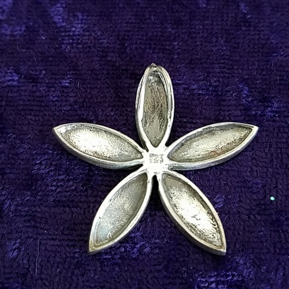 Sterling Silver and Abalone Star Pendant - Picture 2 of 2
